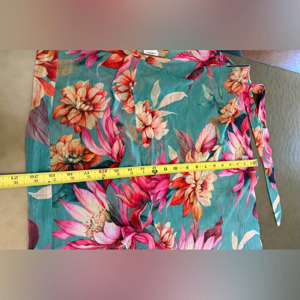 La Blanca Sheer Floral Sarong Cover-Up in Teal & Pink Floral design,Size Medium - Picture 7 of 8